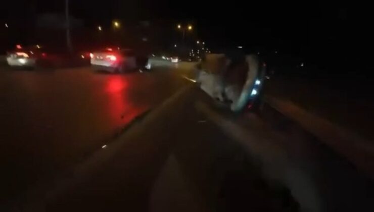 İstanbul’da araba devrilerek bariyerlere çarptı
