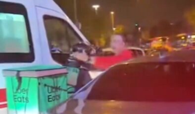 İstanbul’da ‘içinde hasta yok’ dedikleri ambulansın geçişini engellediler