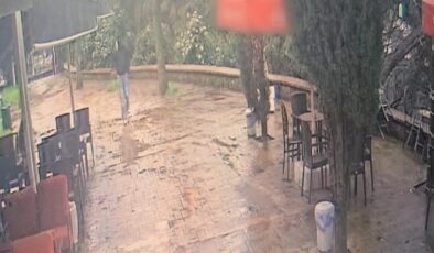 İstanbul’da kendilerini MİT vazifelisi olarak tanıtıp 10 milyonluk vurgun yaptılar