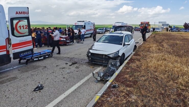 Konya’da 2 arabanın çarpıştığı kazada 5 kişi yaralandı