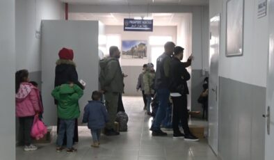 Öncüpınar’da Suriyelilerin istekli dönüş seyahati sürüyor