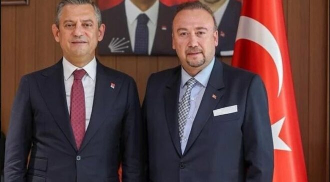 Özkan Yalım’ın ek sözünde Özgür Özel ayrıntısı: Sağlam bir paket halinde mavi valizime koy