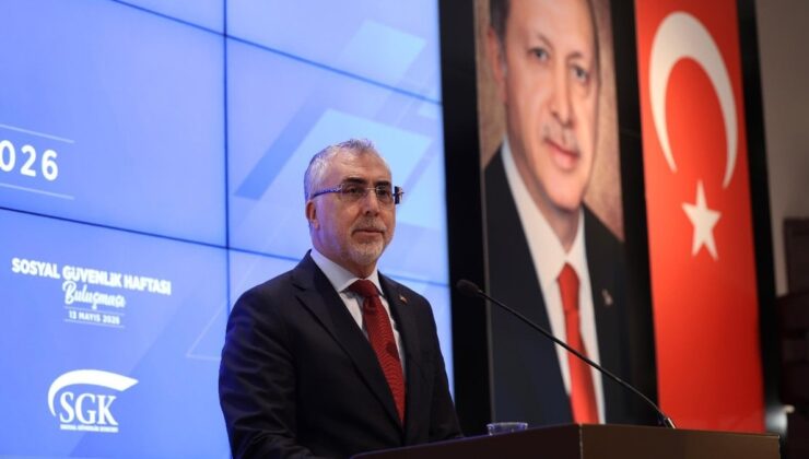 Vedat Işıkhan: Türkiye dünyanın en kapsayıcı sıhhat sigorta sistemlerinden birine sahip